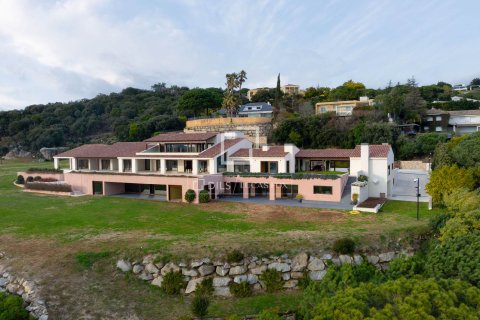 8 bedrooms villa for sale in Sant Andreu de Llavaneres, Barcelona, Catalonia, Spain № 6423 - photo 4