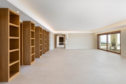 8 bedrooms villa for sale in Sant Andreu de Llavaneres, Barcelona, Catalonia, Spain № 6423 - photo 17