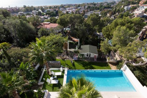 Купить виллу в Кастельдефельс, Испания с 6 спален, 740м², № 6420 - фото 13