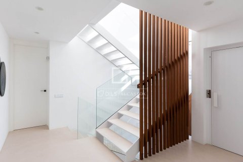 Купить виллу в Кастельдефельс, Испания с 6 спален, 740м², № 6420 - фото 21