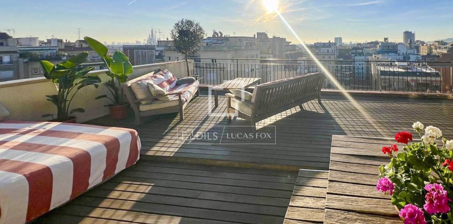 2 bedrooms penthouse for sale in Barcelona, Catalonia, Spain № 6417