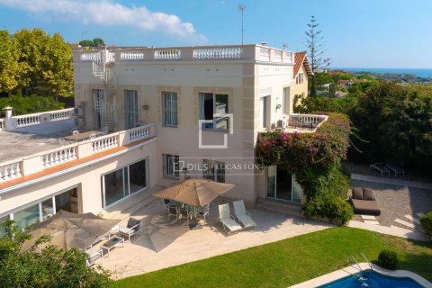 6 bedrooms villa for sale in El Masnou, Barcelona, Catalonia, Spain № 6422 - photo 28