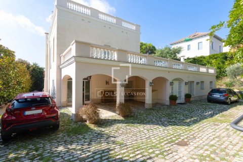 6 bedrooms villa for sale in El Masnou, Barcelona, Catalonia, Spain № 6422 - photo 8