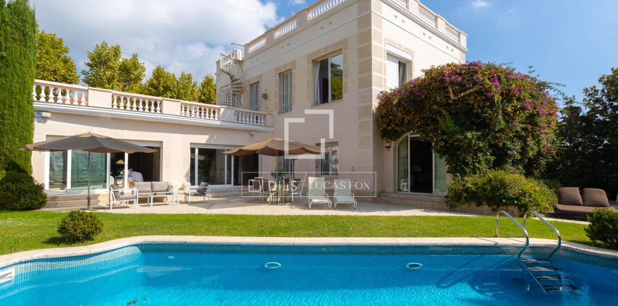6 bedrooms villa for sale in El Masnou, Barcelona, Catalonia, Spain № 6422