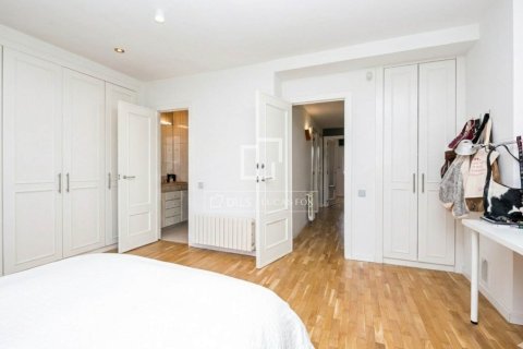 4 bedrooms villa for sale in Sant Cugat Del Valles, Barcelona, Catalonia, Spain № 6418 - photo 17