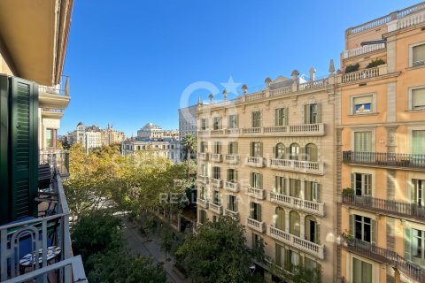 3 bedrooms apartment for sale in Barcelona, Catalonia, Spain № 5437 - photo 4