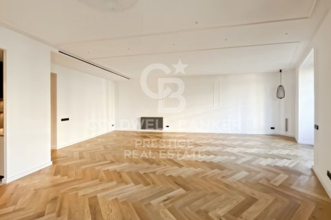 3 bedrooms apartment for sale in Barcelona, Catalonia, Spain № 5437 - photo 5