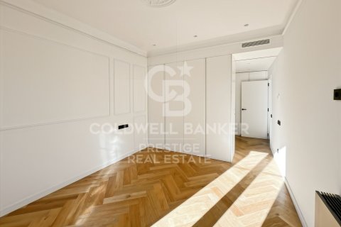 3 bedrooms apartment for sale in Barcelona, Catalonia, Spain № 5437 - photo 18