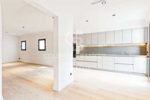 3 bedrooms penthouse for sale in Barcelona, Catalonia, Spain № 5436 - photo 2