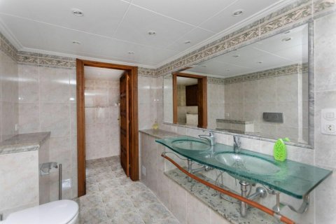 Купить дом в Сант-Фелиу-де-Гиксолс, Испания с 4 комнаты, № 1681 - фото 22