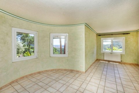 Купить дом в Сант-Фелиу-де-Гиксолс, Испания с 4 комнаты, № 1681 - фото 17