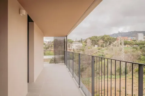 Купить квартиру в Барселона, Испания с 4 комнаты, № 1676 - фото 20