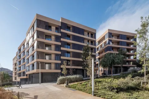 Купить квартиру в Барселона, Испания с 4 комнаты, № 1676 - фото 2