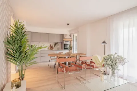 Купить квартиру в Барселона, Испания с 4 комнаты, № 1676 - фото 5