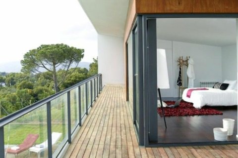 Купить дом в Пладжа-де-Аро, Испания с 5 комнат, № 1678 - фото 13