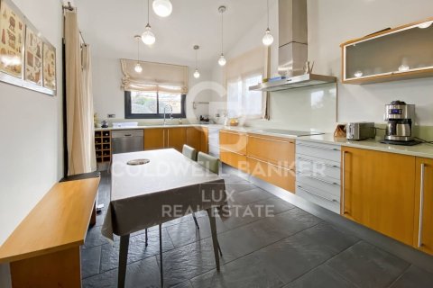 4 bedrooms house for sale in Peralada, Girona, Catalonia, Spain № 5745 - photo 6