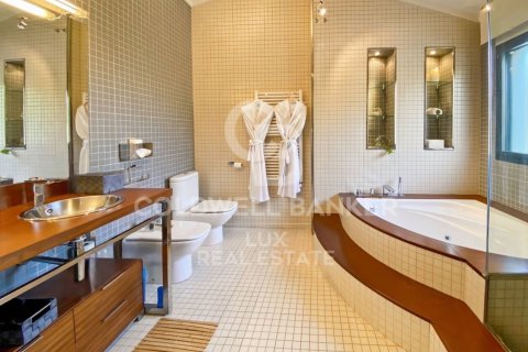 4 bedrooms house for sale in Peralada, Girona, Catalonia, Spain № 5745 - photo 12