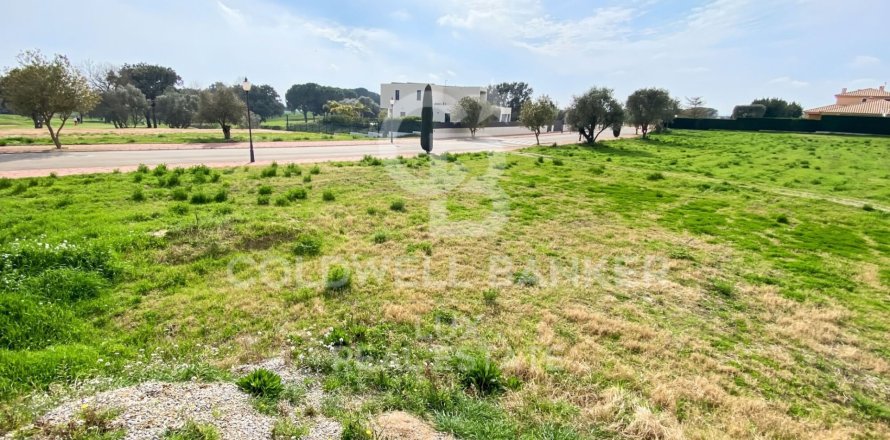 Земельный участок 2552м² в Пераладе, Герона, Каталония, Испания № 5743