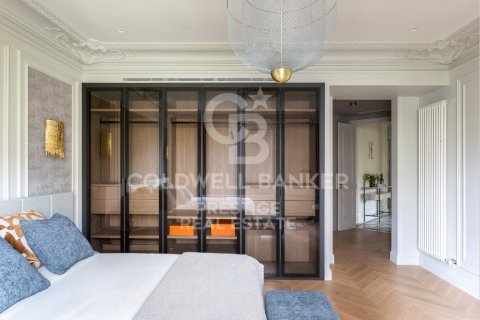 4 bedrooms apartment for sale in Barcelona, Catalonia, Spain № 5744 - photo 8