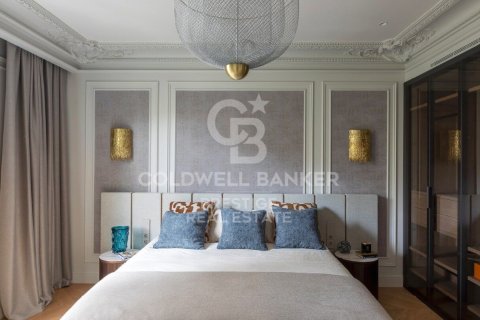 4 bedrooms apartment for sale in Barcelona, Catalonia, Spain № 5744 - photo 7