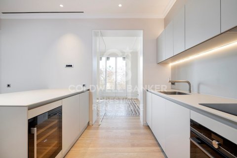 3 chambres apartment à vendre à Barcelona, Catalonia, Spain № 5748 - photo 16