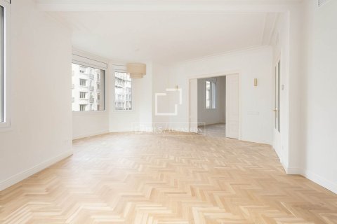 5 chambres apartment à vendre à Barcelona, Catalonia, Spain № 4151