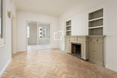 5 chambres apartment à vendre à Barcelona, Catalonia, Spain № 4151 - photo 13