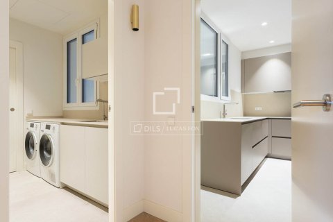 5 chambres apartment à vendre à Barcelona, Catalonia, Spain № 4151 - photo 27