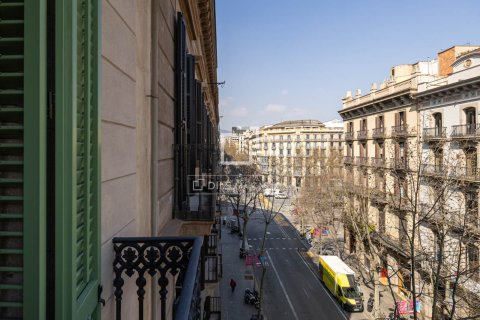 4 bedrooms apartment for sale in Barcelona, Catalonia, Spain № 4149 - photo 8