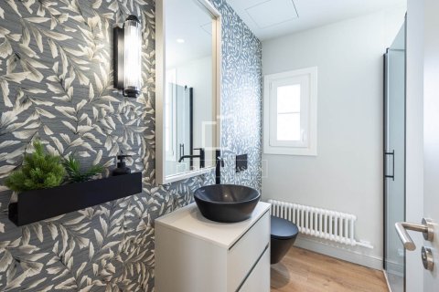 4 bedrooms apartment for sale in Barcelona, Catalonia, Spain № 4149 - photo 18