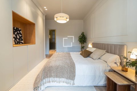 4 bedrooms apartment for sale in Barcelona, Catalonia, Spain № 4149 - photo 25