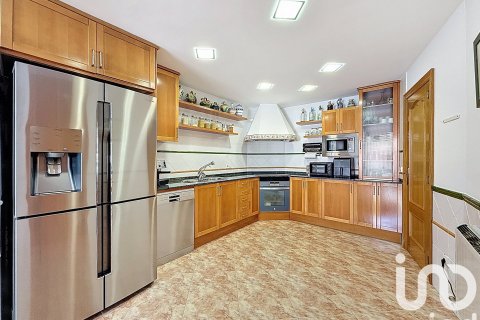 5 chambres house à vendre à Pineda de Mar, Barcelona, Catalonia, Spain № 4871 - photo 6