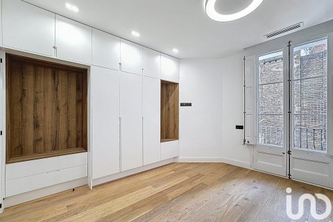 4 bedrooms apartment for sale in Barcelona, Catalonia, Spain № 4914 - photo 20