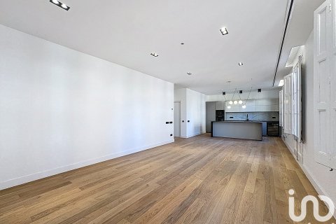 4 bedrooms apartment for sale in Barcelona, Catalonia, Spain № 4914 - photo 8