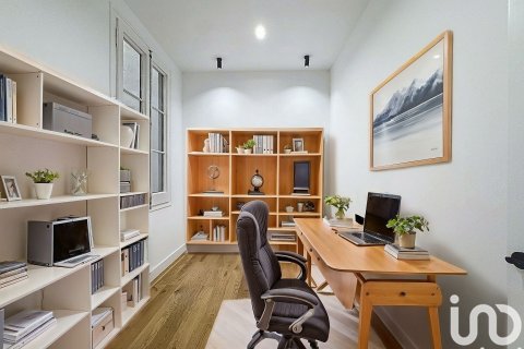 4 bedrooms apartment for sale in Barcelona, Catalonia, Spain № 4914 - photo 12