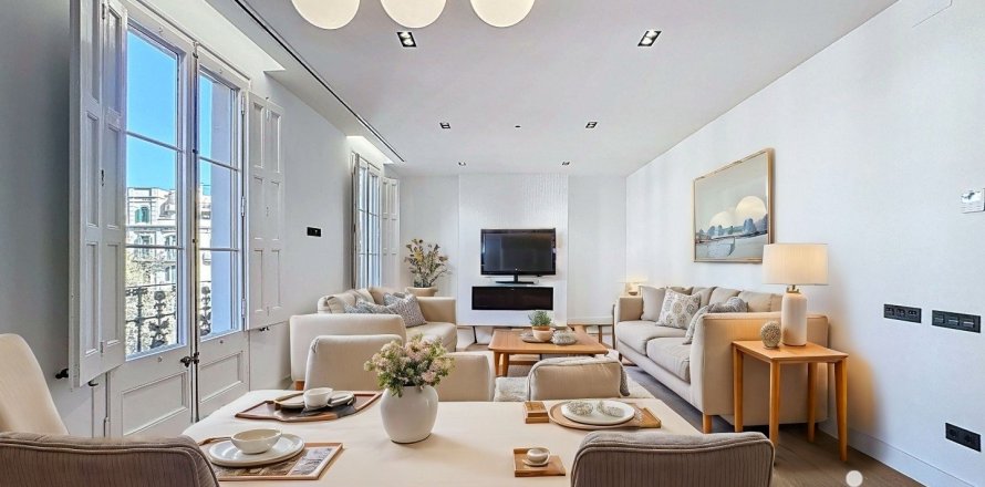 4 bedrooms apartment for sale in Barcelona, Catalonia, Spain № 4914