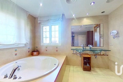 5 bedrooms house for sale in Salou, Tarragona, Catalonia, Spain № 4915 - photo 20