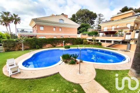 Дом с 5 спальнями в Салоу, Таррагона, Каталония, Испания № 4915