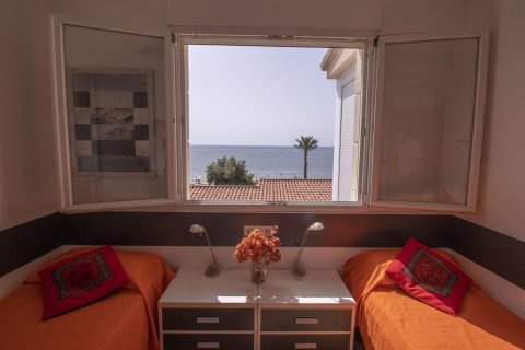 Купить дом в Кома-Руга, Испания с 9 комнат, № 1736 - фото 6