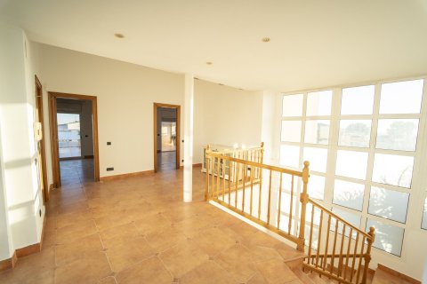 Купить дом в Калафелл, Испания с 5 комнат, № 1734 - фото 21