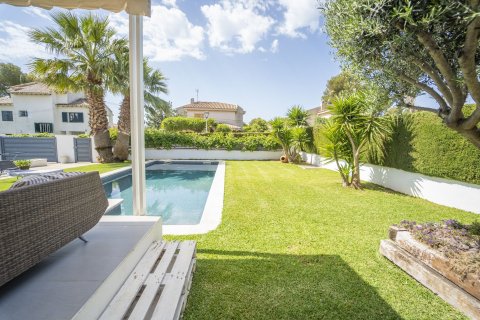 Купить дом в Кома-Руга, Испания с 5 комнат, № 1735 - фото 6