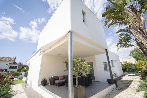 Купить дом в Кома-Руга, Испания с 5 комнат, № 1735 - фото 9