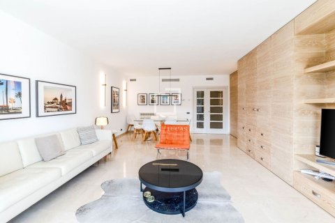 Apartamento de 3 dormitorios en venta en Sitges, Barcelona, Cataluña, Spain № 6585 - foto 5