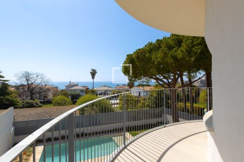 6 bedrooms villa for sale in El Masnou, Barcelona, Catalonia, Spain № 6584 - photo 3