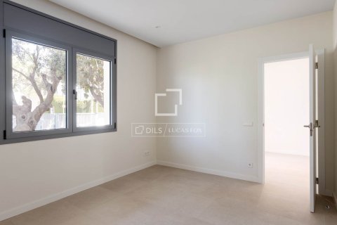 6 bedrooms villa for sale in El Masnou, Barcelona, Catalonia, Spain № 6584 - photo 28