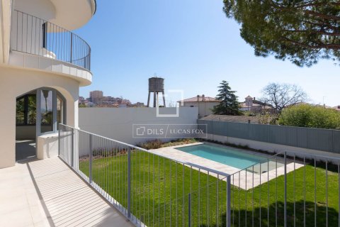 6 bedrooms villa for sale in El Masnou, Barcelona, Catalonia, Spain № 6584 - photo 15