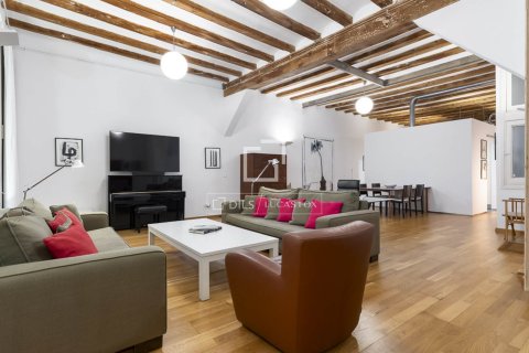 2 chambres apartment à vendre à Barcelona, Catalonia, Spain № 6586 - photo 7