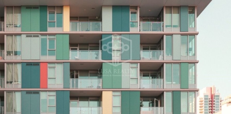 Parcela de 600 m² en venta en Barcelona, Cataluña, Spain № 6583