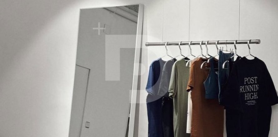 Магазин студия в Л'Эшампле, Барселона, Каталония, Испания № 4586