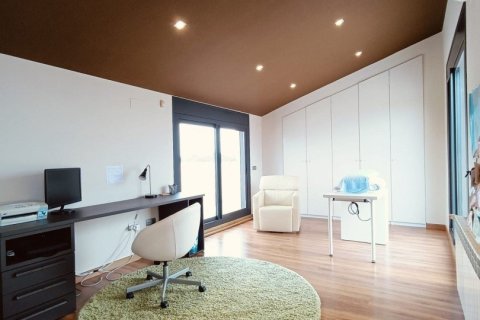 4 bedrooms house for sale in L'Ametlla de Mar, Tarragona, Catalonia, Spain № 5077 - photo 8